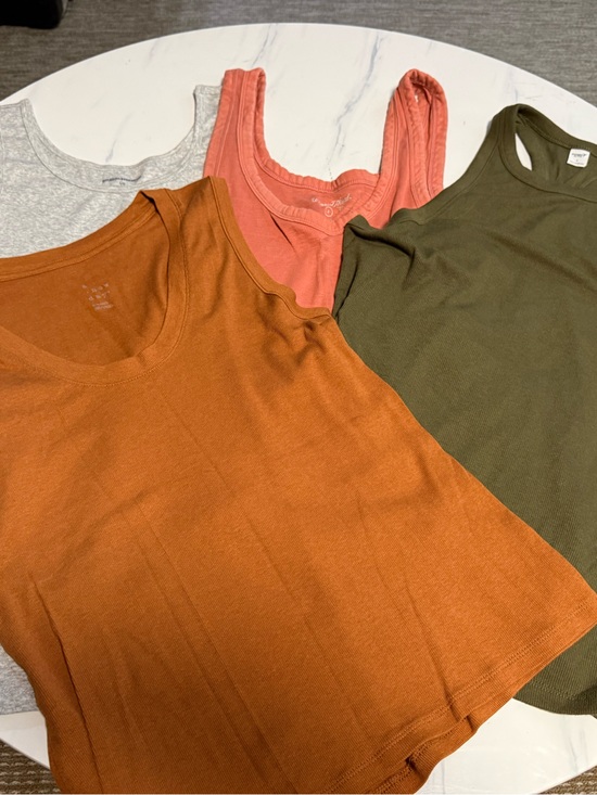 Universal Thread Tops - Set of 4 Tank Tops - Rust, Olive, Coral, Heather Gray